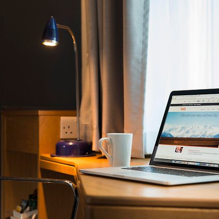 Holiday Inn Express Milton Keynes By Ihg Dış mekan fotoğraf