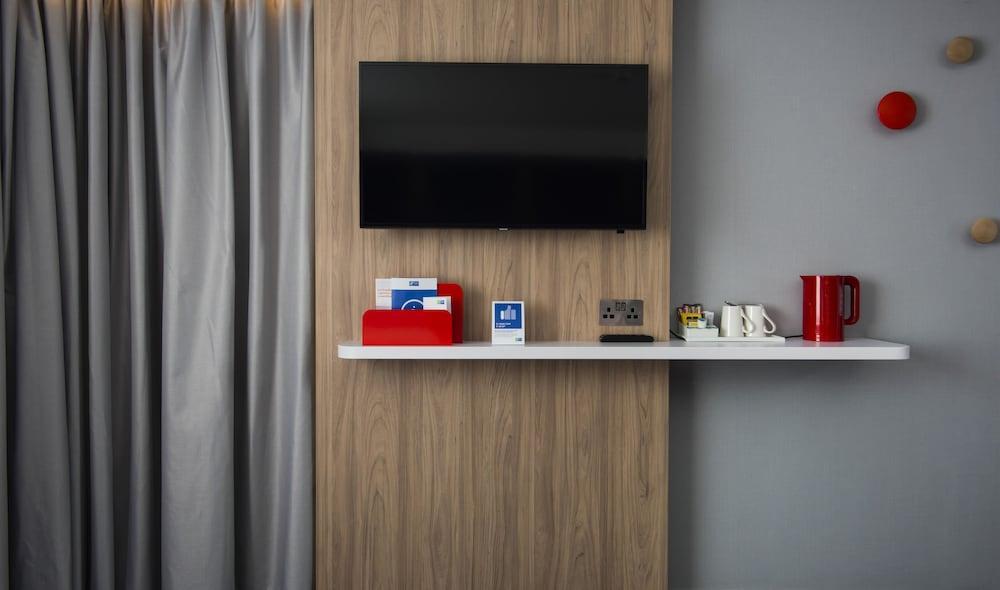 Holiday Inn Express Milton Keynes By Ihg Dış mekan fotoğraf