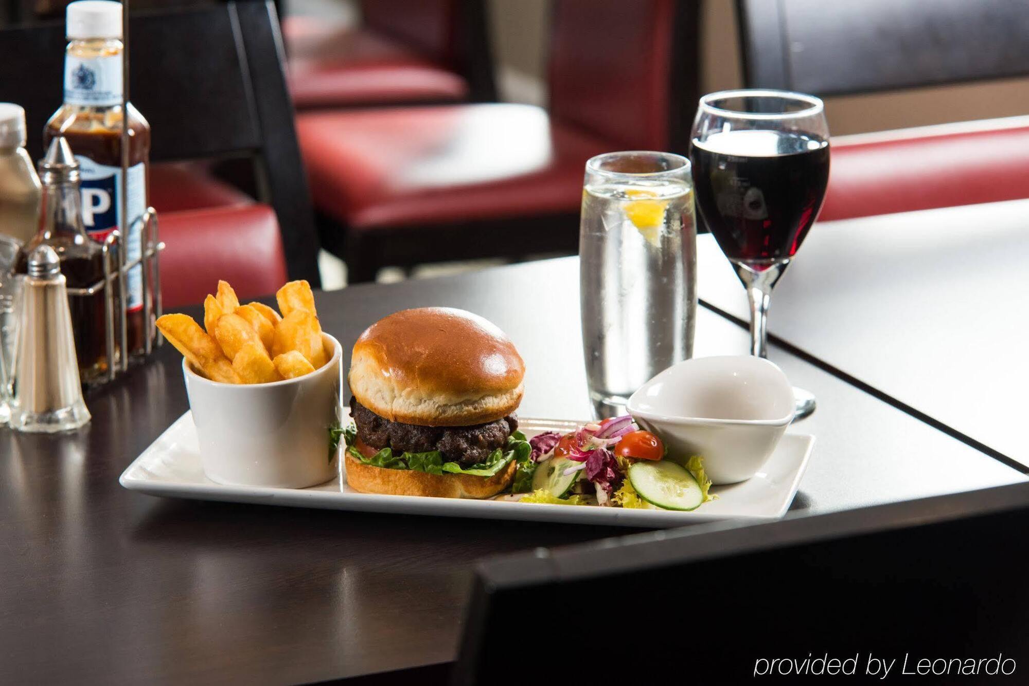 Holiday Inn Express Milton Keynes By Ihg Dış mekan fotoğraf